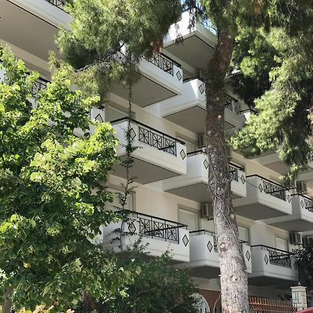 Calypso Beach Hotel Loutra Aidhipsou Exteriör bild