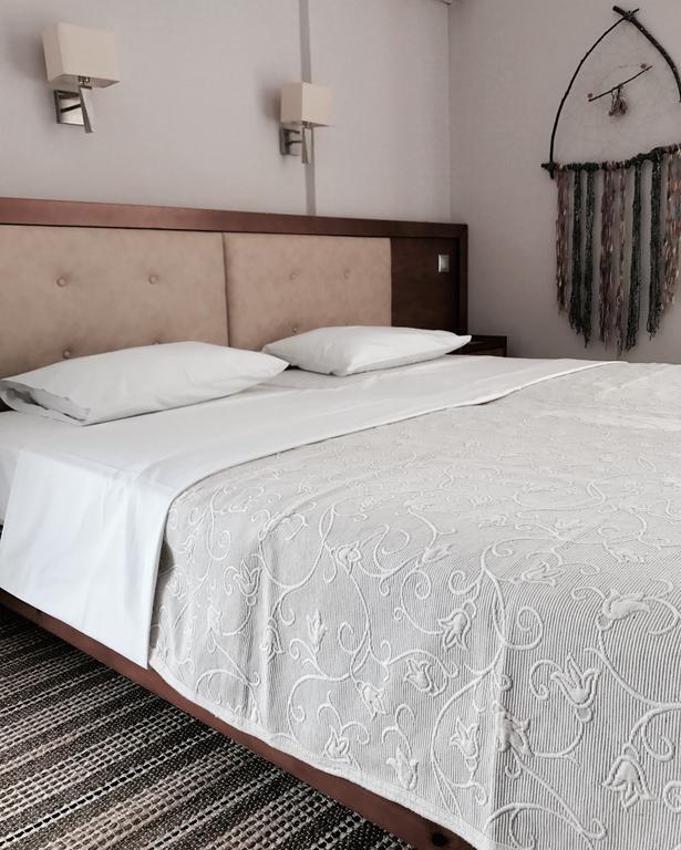 Calypso Beach Hotel Loutra Aidhipsou Exteriör bild