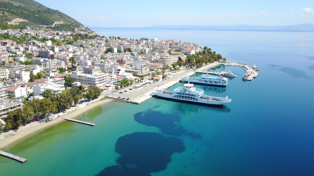 Calypso Beach Hotel Loutra Aidhipsou Exteriör bild