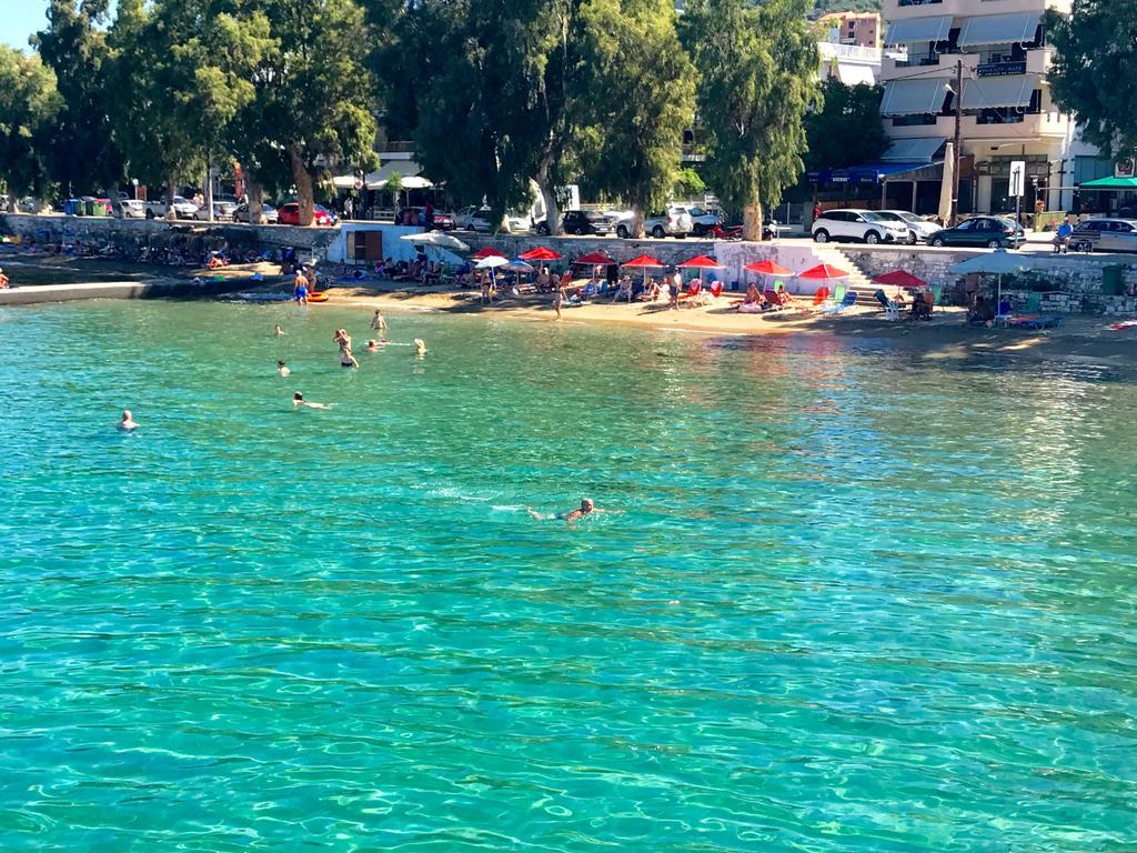 Calypso Beach Hotel Loutra Aidhipsou Exteriör bild